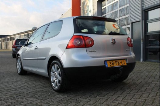 Volkswagen Golf - 1.6 FSI Turijn AIRCO / TREKHAAK - 1