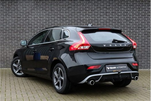 Volvo V40 - 2.0 D3 Business Sport R-Design - 1