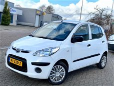 Hyundai i10 - 1.1 Active l AIRCO l STUURBEKR l