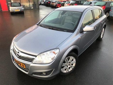 Opel Astra - 1.6 Cosmo 85KW 5DRS. HB. 2010 106dkm.+NAP voor 5995, - euro - 1