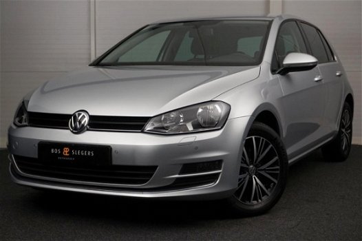 Volkswagen Golf - 1.6 TDI 110pk BMT 5D Comfortline AllStar Navigatie - 1