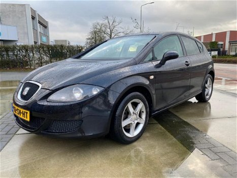 Seat Leon - 2.0 TDI Reference AIRCO/NAVI/6-BAK/NAP/APK - 1