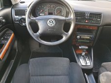 Volkswagen Bora - 2.0 Highline Nette Auto AUTOMAAT