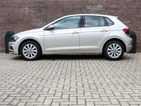 Volkswagen Polo - 1.0 TSI Comfortline 95 PK Navigatie, Stoelverwarming, 16