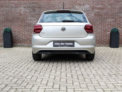 Volkswagen Polo - 1.0 TSI Comfortline 95 PK Navigatie, Stoelverwarming, 16