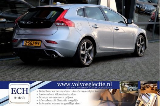 Volvo V40 - D2 R-Design, Navi, Xenon, Stoelverwarming, Elektr. stoel - 1