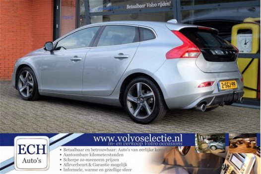 Volvo V40 - D2 R-Design, Navi, Xenon, Stoelverwarming, Elektr. stoel - 1