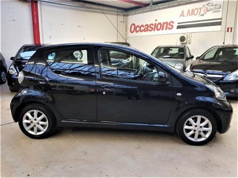 Toyota Aygo - 1.0-12V Access nette auto rijdt prima - 1