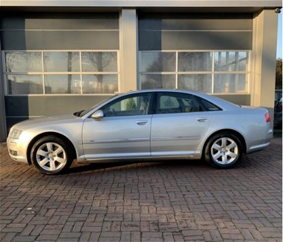 Audi A8 - 4.2 quattro Exclusive Youngtimer Dikke bol Vol optie 335PKhttps://wheelerdelta.autodata.nl - 1