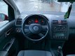 Volkswagen Touran - 1.6-16V FSI Athene Airco, Cruise, 16Inch, Trekhaak Hoge Zit - 1 - Thumbnail