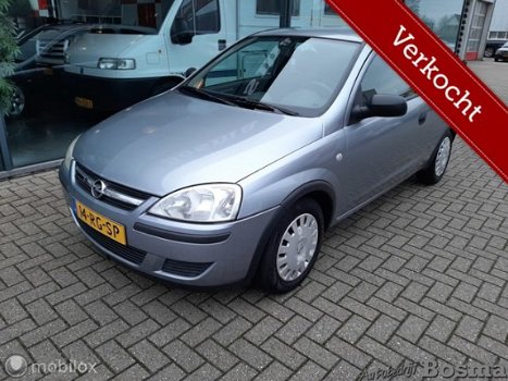 Opel Corsa - 1.0-12V Essentia - 1