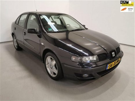 Seat Toledo - 2.3 V5 Signo / Airco / Stoelverw. / Leder - 1