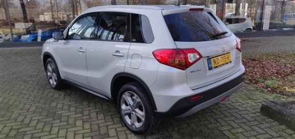 Suzuki Vitara - 1.6 Exclusive Navigatie Automaat Rijklaar weinig KM 's - 1