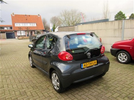 Toyota Aygo - 1.0-12V + 2006-NAP-Elek.Pakket-APK - 1