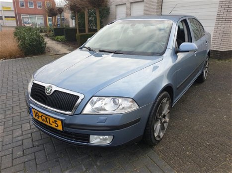 Skoda Octavia - 1.8 TSI Elegance Attractive Business Sport Clima Navigatie 18 Inch Sportwielen - 1