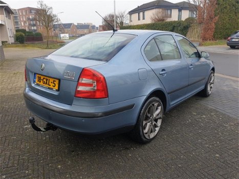 Skoda Octavia - 1.8 TSI Elegance Attractive Business Sport Clima Navigatie 18 Inch Sportwielen - 1