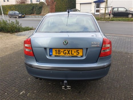 Skoda Octavia - 1.8 TSI Elegance Attractive Business Sport Clima Navigatie 18 Inch Sportwielen - 1