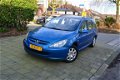 Peugeot 307 SW - 1.6 16V Pack 7 PERSOON, MET AIRCO & JAAR APK - 1 - Thumbnail