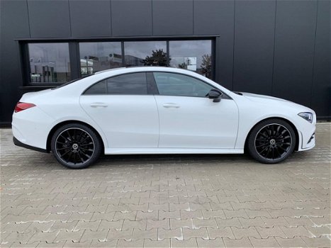 Mercedes-Benz CLA-Klasse - 180 | Automaat | Panorama | Augmented reality | AMG-Line - 1