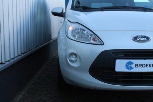 Ford Ka - 1.2 | 69 pk | Titanium X | Panoramadak | Lichtmetaal - 1