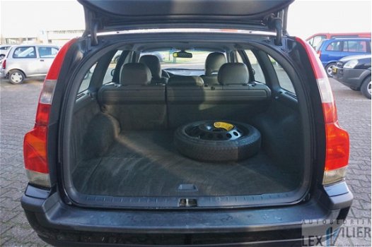 Volvo V70 - 2.4 Comfort Line - Instapklaar met nieuwe LPG-installatie - 1