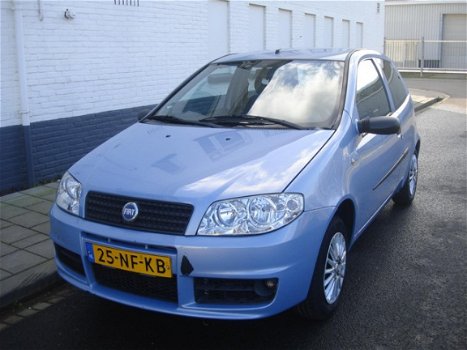 Fiat Punto - 1.2 Sound MET NIEUWE APK - 1