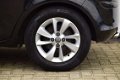 Opel Corsa - 1.4-16V Design Edition Dealer onderhouden - 1 - Thumbnail