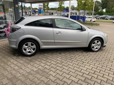 Opel Astra GTC - 1.6 Cosmo CLIMATE CONTROLE//CRUISE CONTROLE//LMV//NIEUWE APK - 1