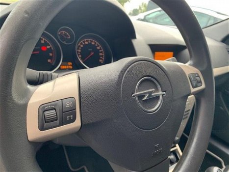 Opel Astra GTC - 1.6 Cosmo CLIMATE CONTROLE//CRUISE CONTROLE//LMV//NIEUWE APK - 1