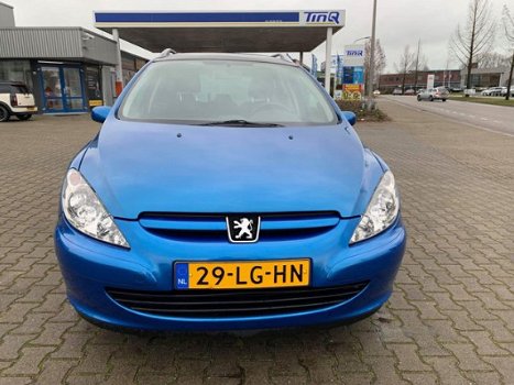 Peugeot 307 SW - 1.6 16V 7 PERS//AIRCO//DISTRIBUTIE 2018 VERVANGEN//APK 02-2020// - 1