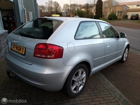 Audi A3 - 1.4 TFSI Attraction Pro Line - 1