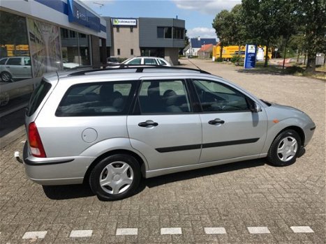 Ford Focus Wagon - 1.6-16V Cool Edition Mooie Focus station , Metallic lak, IJSKOUDE AIRCO, WINTERBA - 1