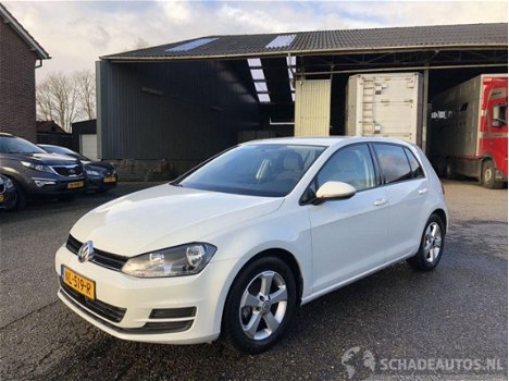 Volkswagen Golf - 7 1.6 tdi 66kw/90pk bleumotion 5drs - airco - adaptive cruise control - trekhaak - - 1