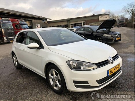 Volkswagen Golf - 7 1.6 tdi 66kw/90pk bleumotion 5drs - airco - adaptive cruise control - trekhaak - - 1