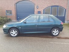 Peugeot 306 - 1.6 XT Automaat apk 16-11-2020