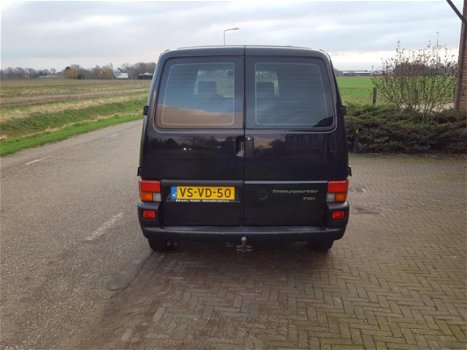 Volkswagen Transporter - 2.5 TDI 332 DC apk 17-12-20 - 1