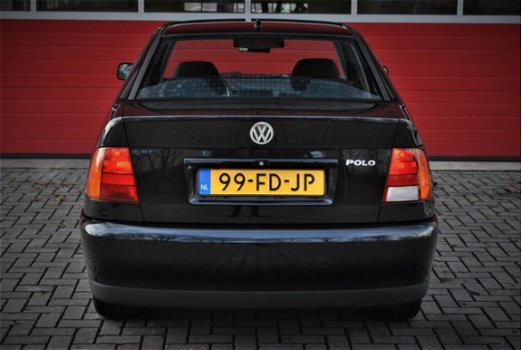 Volkswagen Polo - 1.6 2000 *APK 02-09-2020 - 1