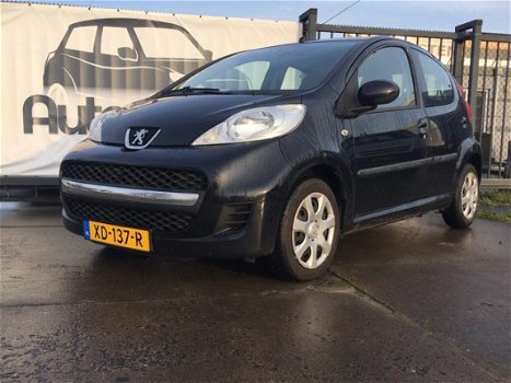 Peugeot 107 - 1.0-12V XS Automaat - 1