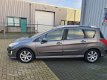 Peugeot 308 SW - 1.6 HDiF Style Leuke en goed rijdende 308 SW Met NAP - 1 - Thumbnail