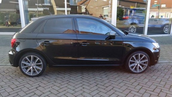 Audi A1 Sportback - 1.4 TFSI Sportback. Navi Xenon 18 Inch 45000 KM - 1