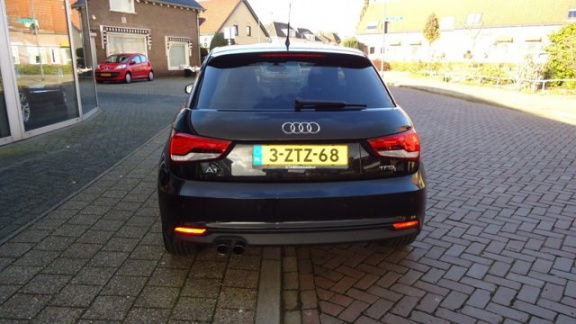 Audi A1 Sportback - 1.4 TFSI Sportback. Navi Xenon 18 Inch 45000 KM - 1