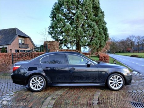 BMW 5-serie - 523i Executive Automaat, 6 cilinder - 1