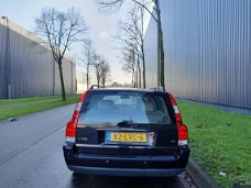 Volvo V70 - 2.4 D5 Summum AUTOMAAT/LEDER/NAVI/FULL OPTIONS