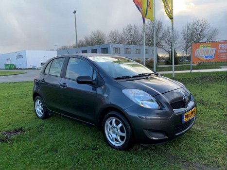 Toyota Yaris - 1.3 VVTi Comfort - 100PK/AIRCO/NAP - 1