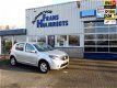 Dacia Sandero - 1.2 Blackline incl Airco en set winterbanden met velgen - 1 - Thumbnail