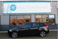 Volvo V40 - 2.0 D4 190pk NAVIGATIE LED GED LEER LM VELGEN PDC - 1 - Thumbnail