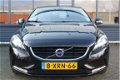 Volvo V40 - 2.0 D4 190pk NAVIGATIE LED GED LEER LM VELGEN PDC - 1 - Thumbnail