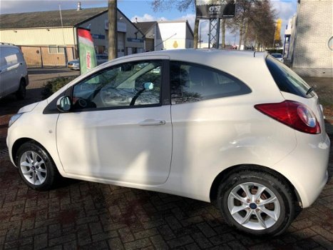 Ford Ka - 1.2 Comfort start/stop Nap Airco Nieuwe Distributie incl WP en Grote Beurt - 1