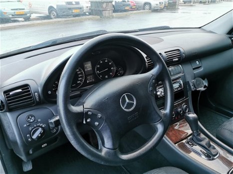 Mercedes-Benz C-klasse Combi - 200 K. Elegance Airco , Automaat , Cruise - 1