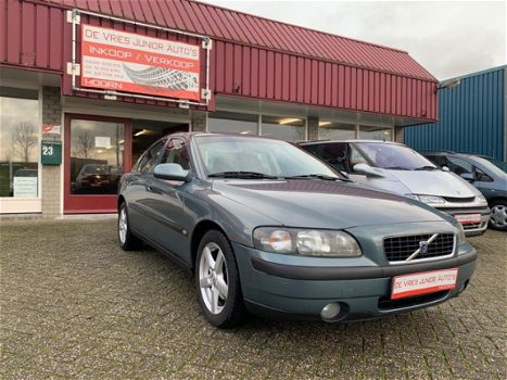 Volvo S60 - 2.4 AUTOMAAT, YOUNGTIMER en rijd zeer goed - 1